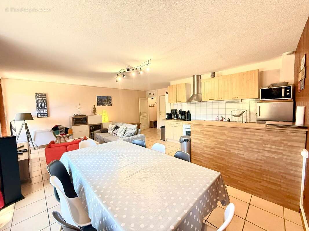   - Appartement à PRADES