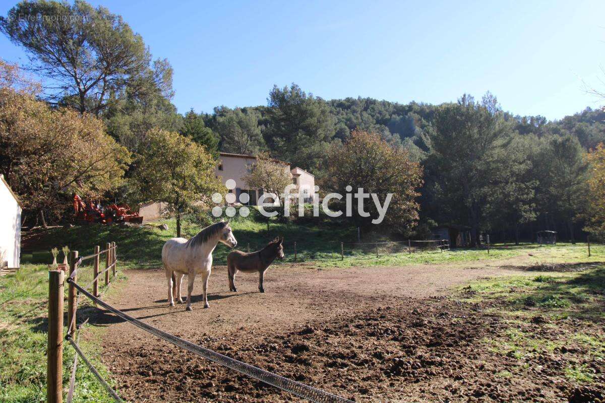 Maison à LA BOUILLADISSE