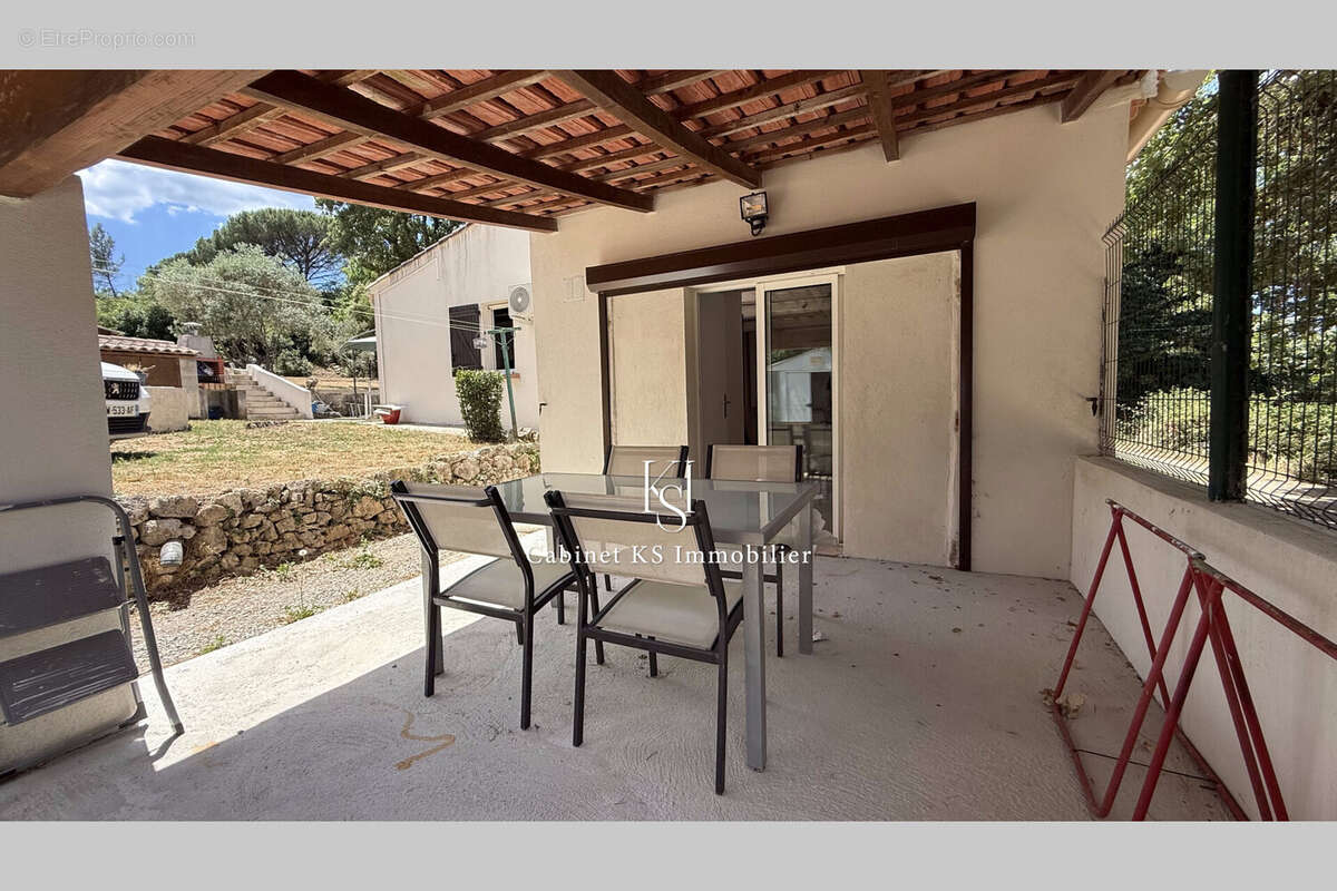 Maison 87 m² à Tourves  - photo 9