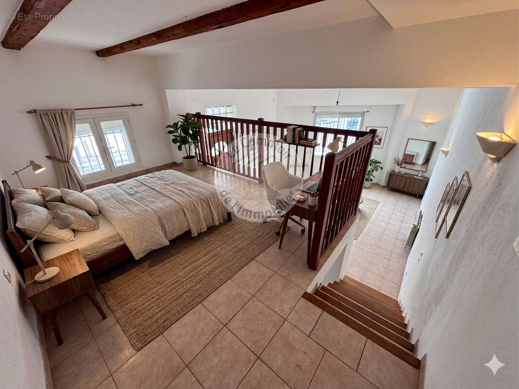 Appartement à MARSEILLE-4E