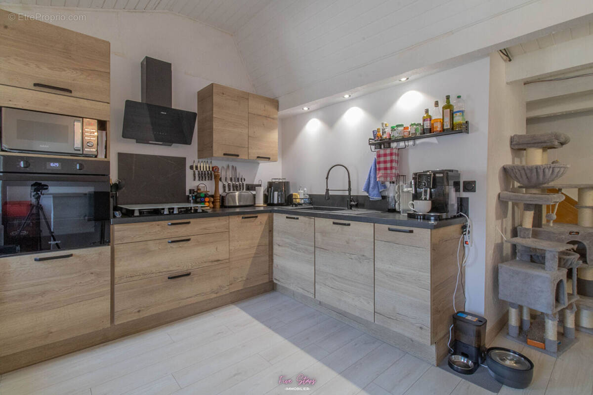 Appartement à VEZELISE
