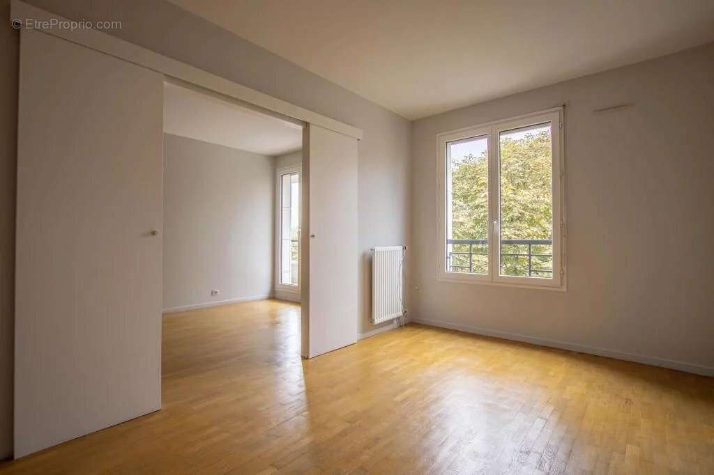 Appartement à LEVALLOIS-PERRET