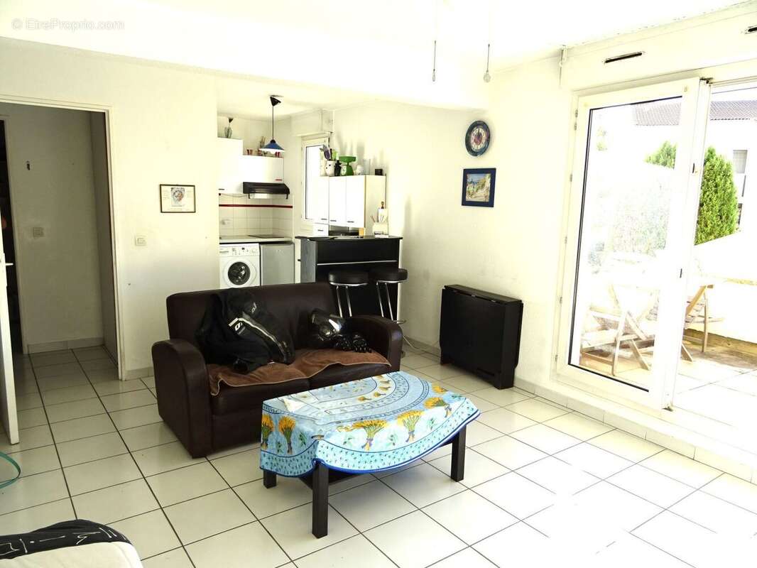 Appartement à LATTES