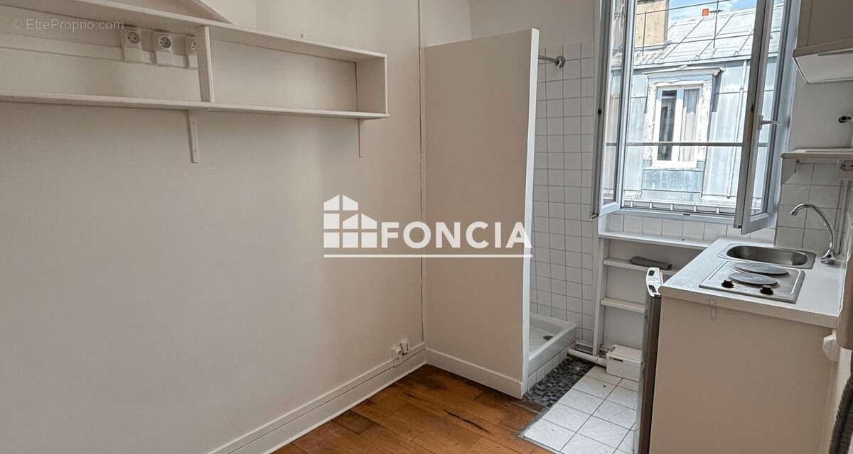 Appartement à PARIS-10E