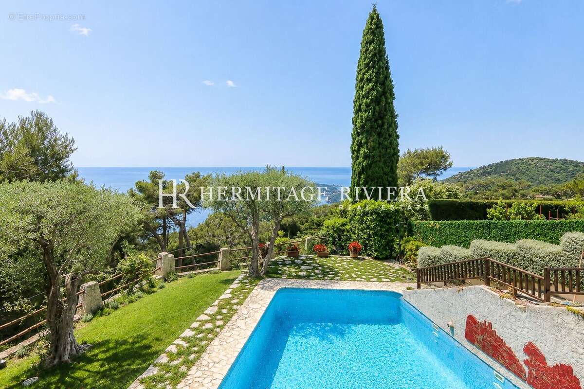 Maison 320 m² à Eze  - photo 8