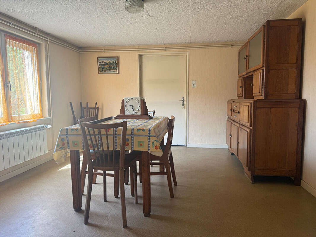 Maison à THAON-LES-VOSGES