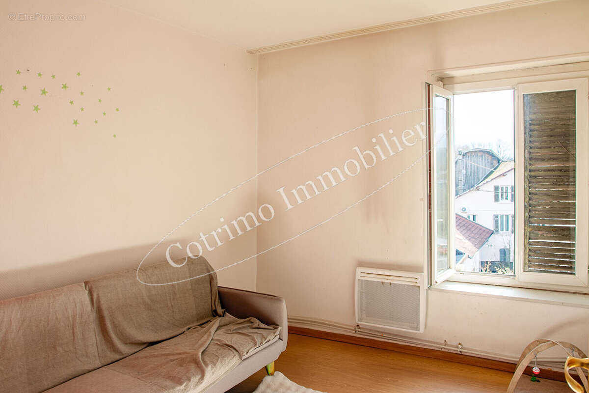 Appartement en Duplex 7 Pièces (5 Chambres) environ 129m² avec Jardin à Le Pont-de-Beauvoisin 38480 - photo 2