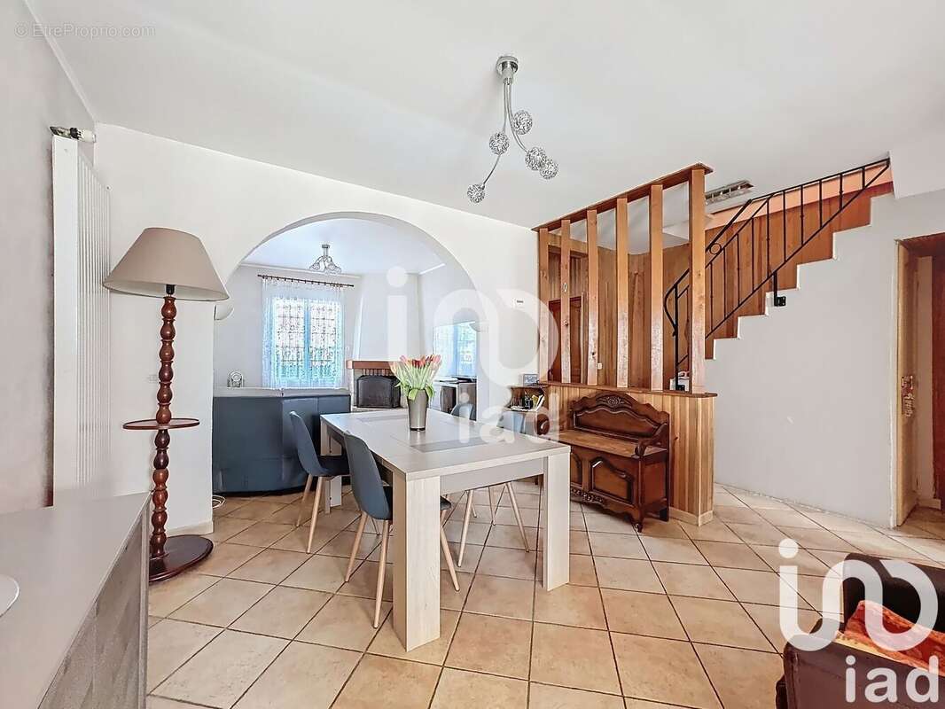 Photo 4 - Maison à MOISSY-CRAMAYEL