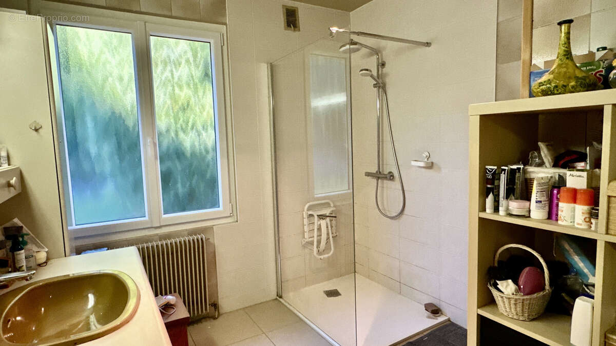 Maison à MONTBONNOT-SAINT-MARTIN