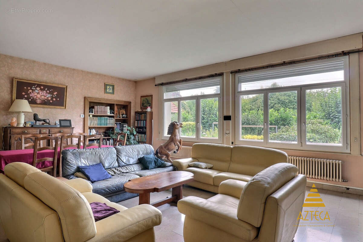 Maison à THUN-SAINT-MARTIN