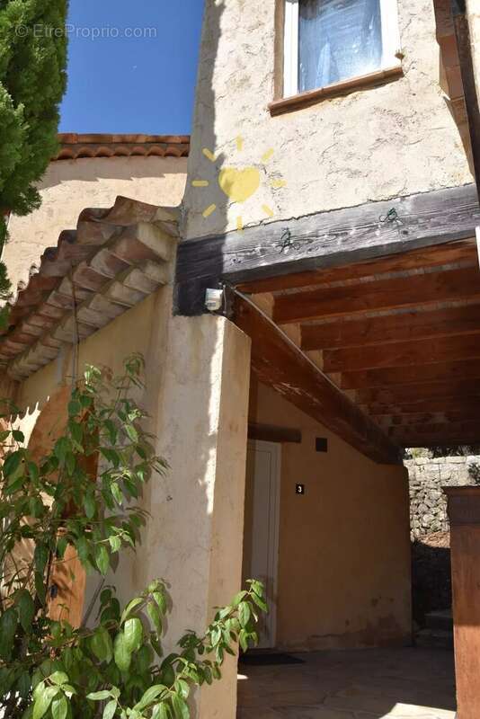 BARGEMON : Belle villa à pied du village avec piscine - photo 9