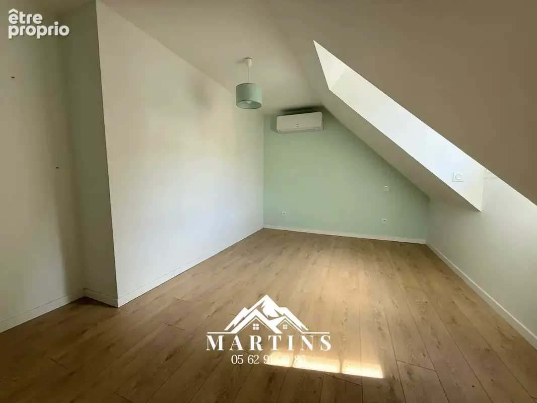 EXCLUSIVITE - ARGELES-GAZOST - Appartement duplex rénové de type 3 + terrasse + parking + cellier. - photo 11