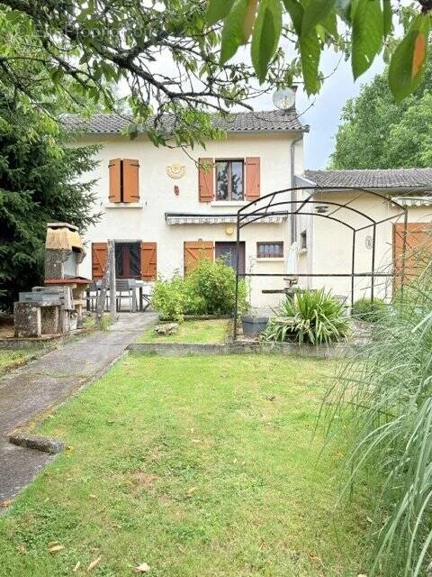 Maison à SAINT-VICTURNIEN