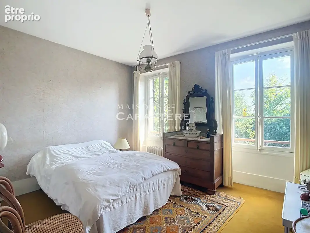 Maison d'époque au jardin extraordinaire de 1400m2 au coeur de ville - photo 11