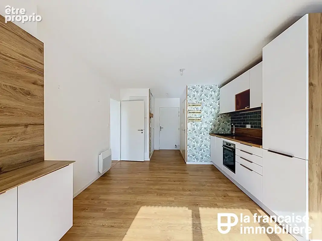 Appartement type 2 - copropriete recente - ascenseur - grand balcon - stationnement - cles en mains - betton - photo 2