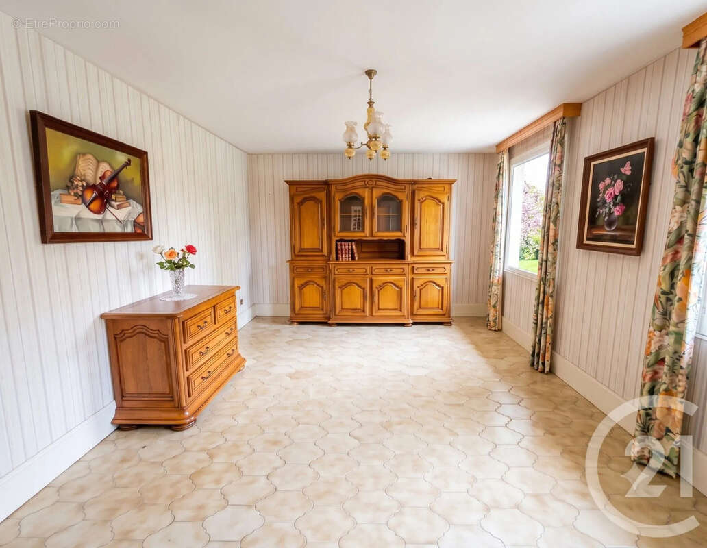Maison 139 m² à Marchemoret  - photo 5