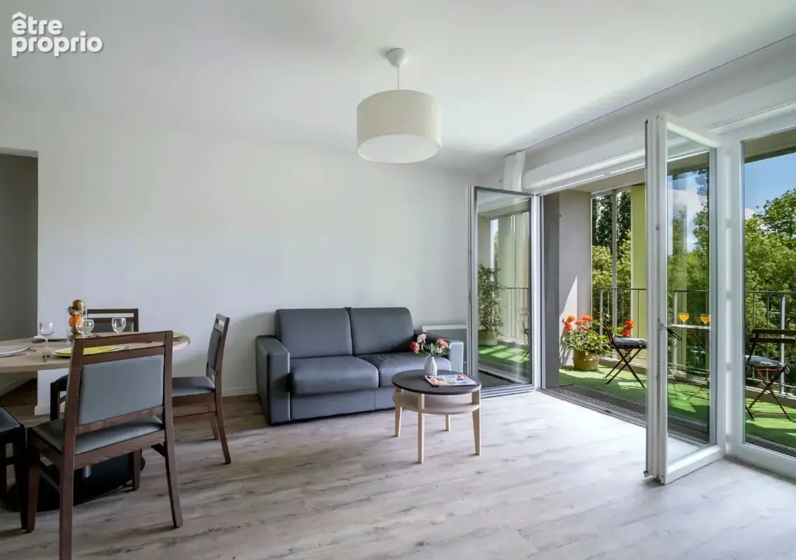 INVESTISSEMENT LOCATIF  La Rochelle  Résidence Services Seniors Les Jardins d'Arcadie - 5,43% de rentabilité - photo 3