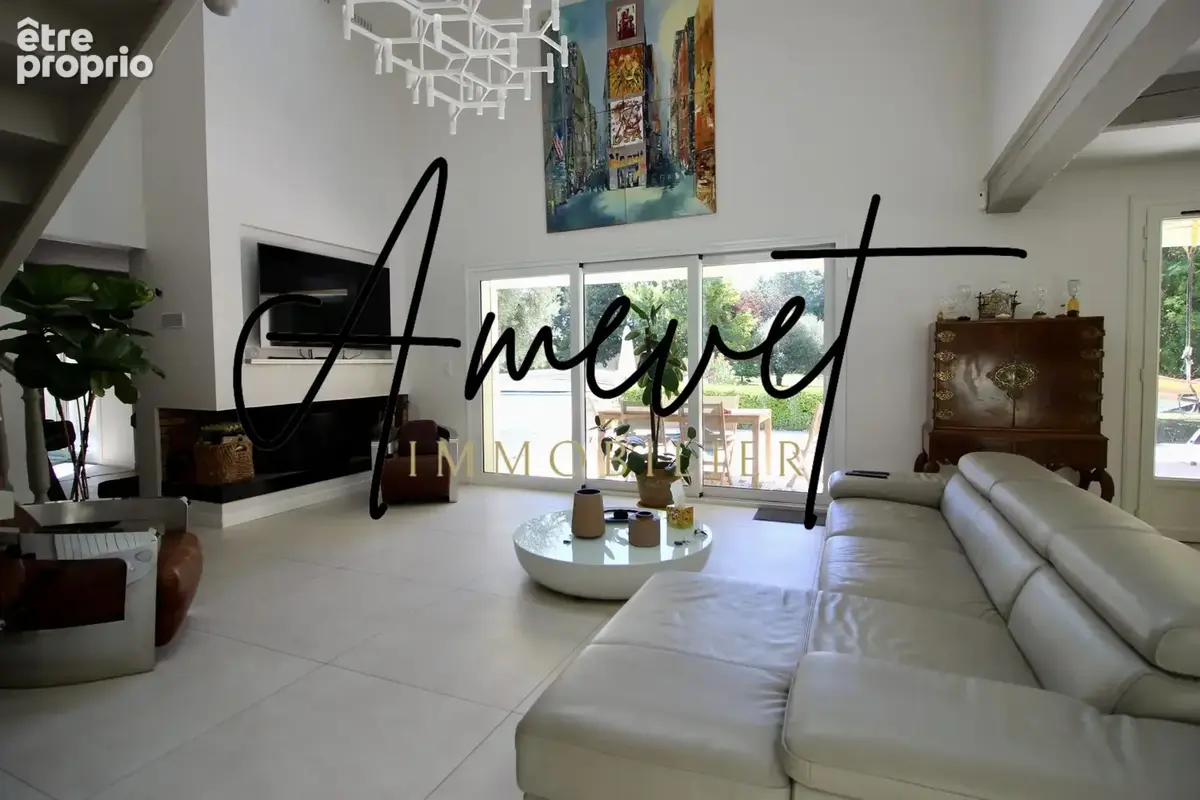 Maison 11 pièces 316 m² à vendre à Saint-Saturnin-Les-Avignon (84450) - photo 3