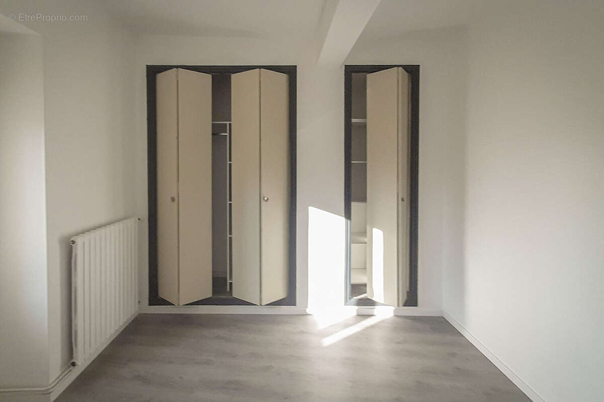 CARCASSONNE - VILLALBE Maison de village T5 104m² rénovée et déjà louée - photo 17