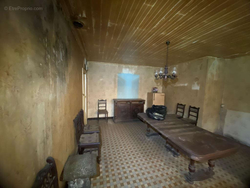 Maison à REIGNAC