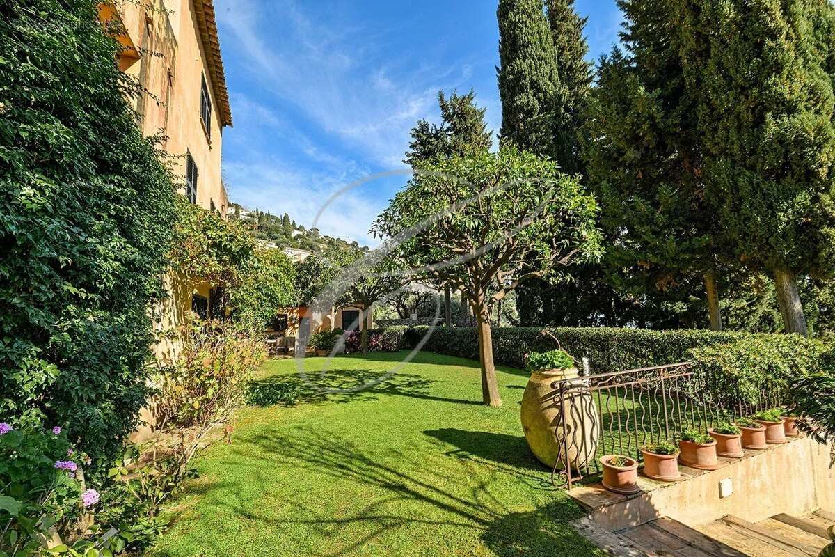 Maison à ROQUEBRUNE-CAP-MARTIN