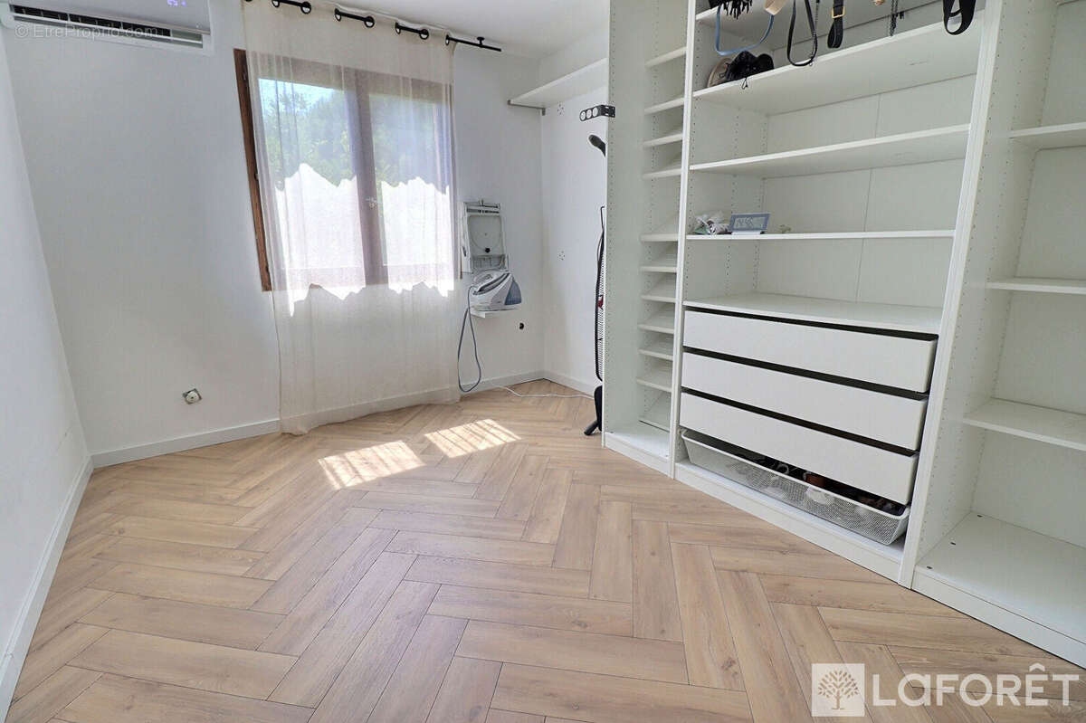 Maison à LA LONDE-LES-MAURES