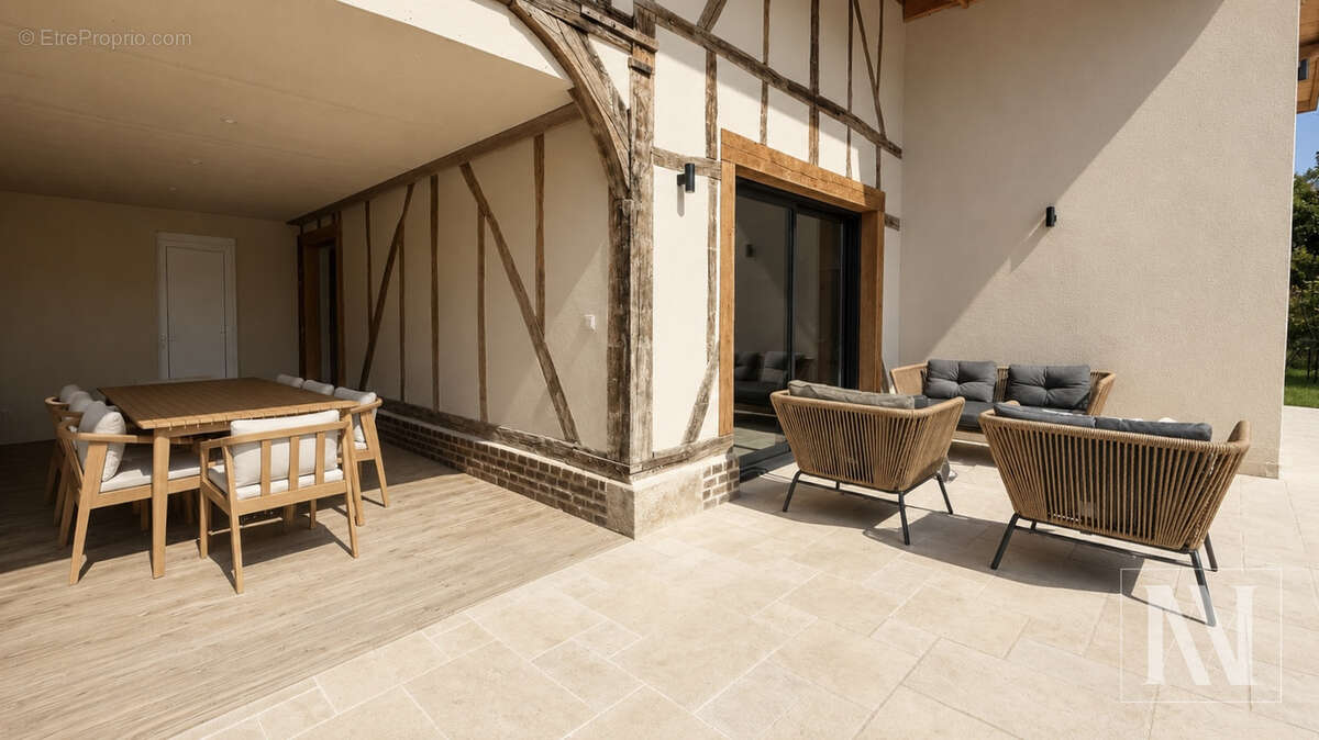 Maison à SAINTE-SAVINE