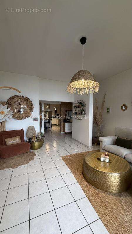 Appartement à POLLIONNAY