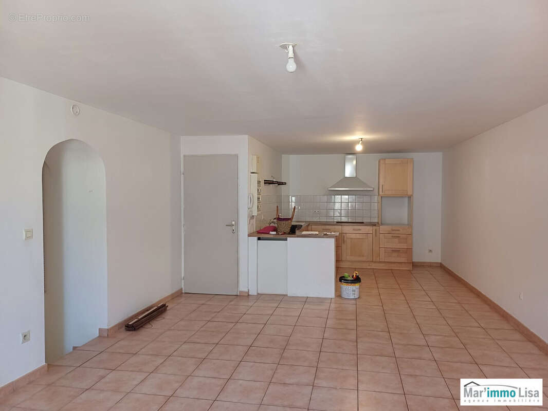 Appartement à CHARLEVAL