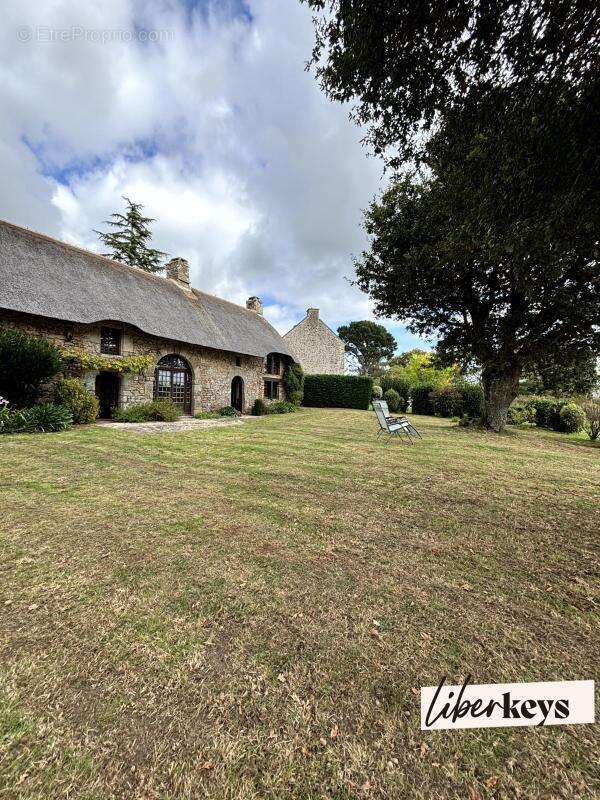 Maison à PLOUGOUMELEN