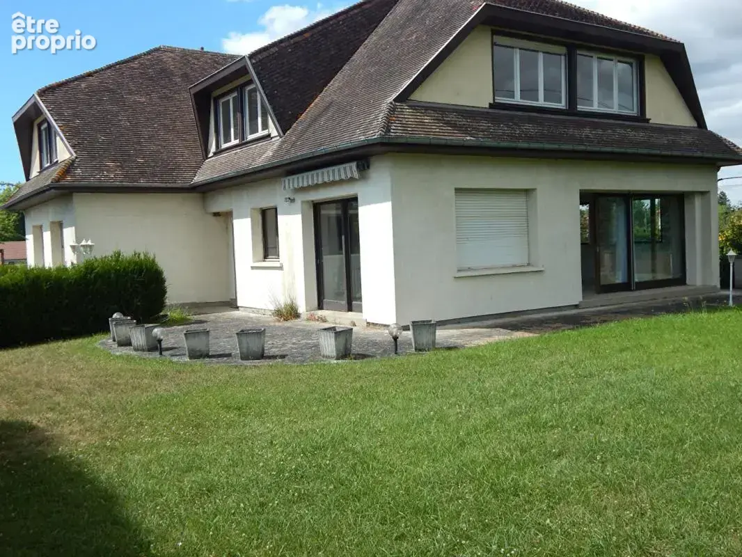 Maison familiale 6 pièces  225 m²  Airaines - photo 1