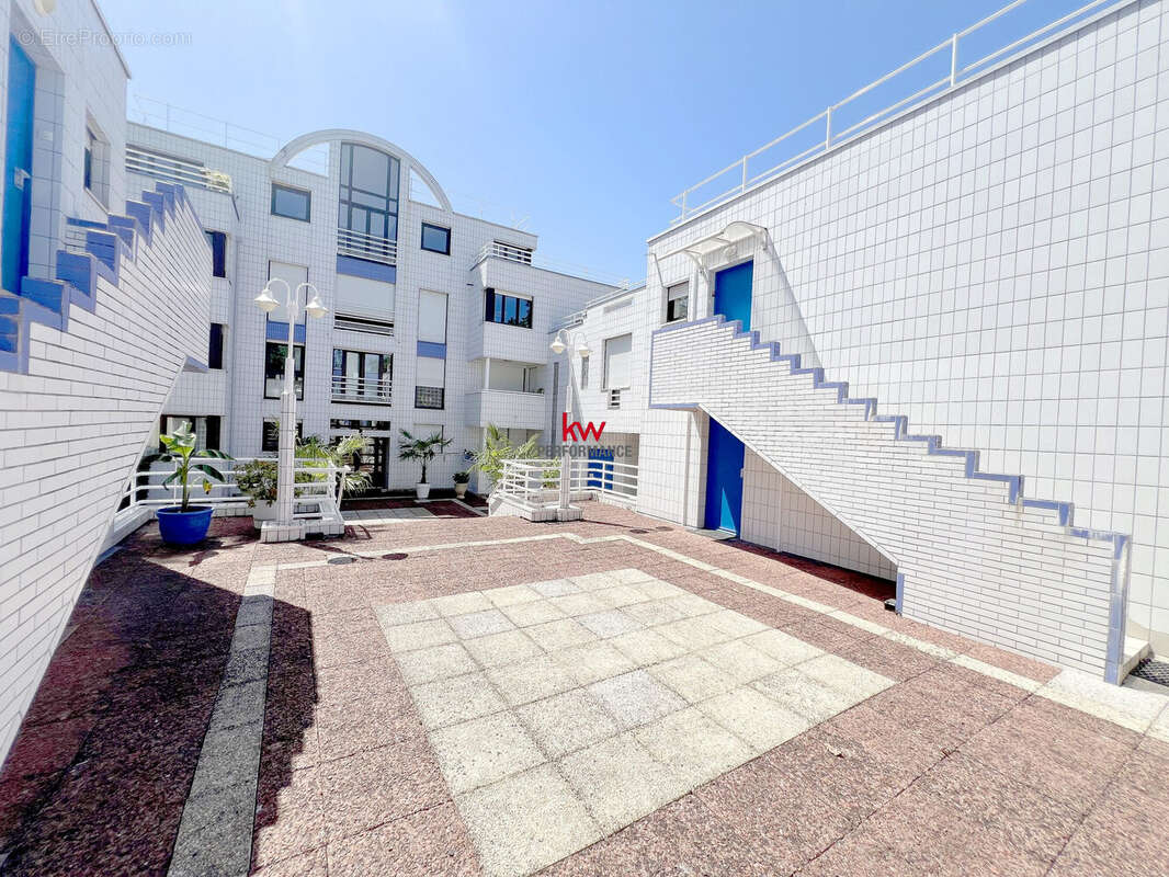 Appartement à ENGHIEN-LES-BAINS