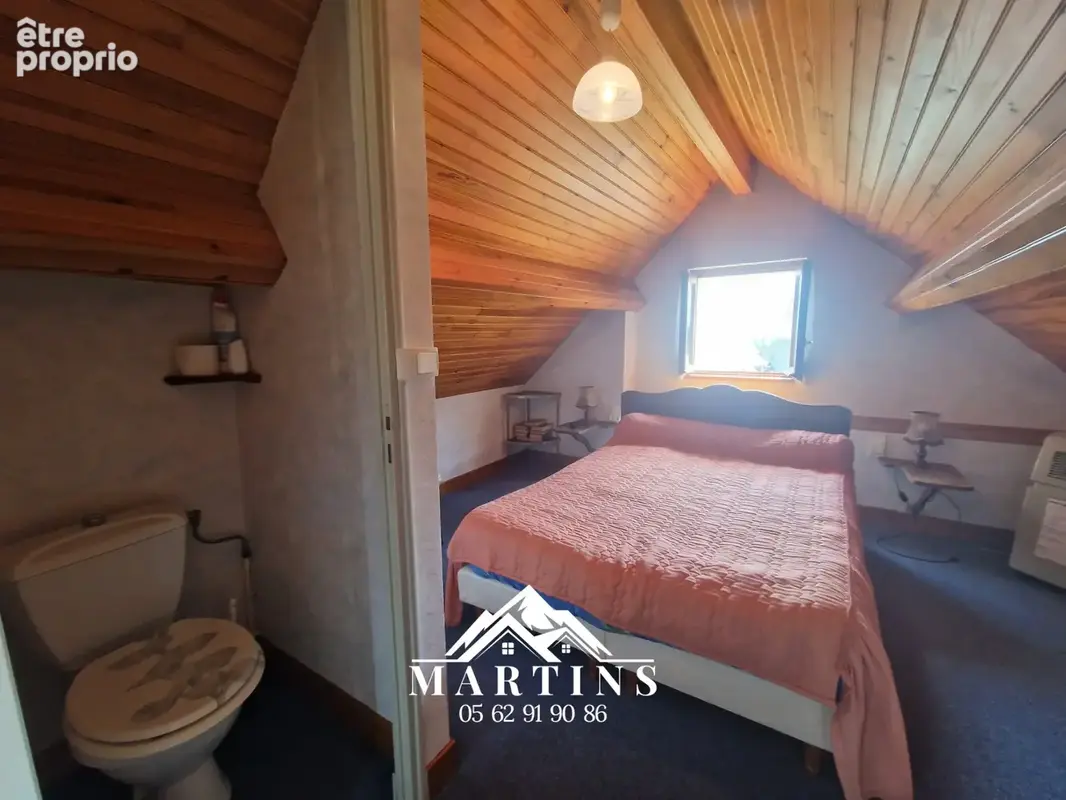 EXCLUSIVITE AGENCE - Charmante petite maison de village et terrain autour. - photo 9