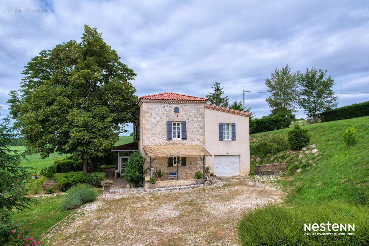Maison à GAZAUPOUY