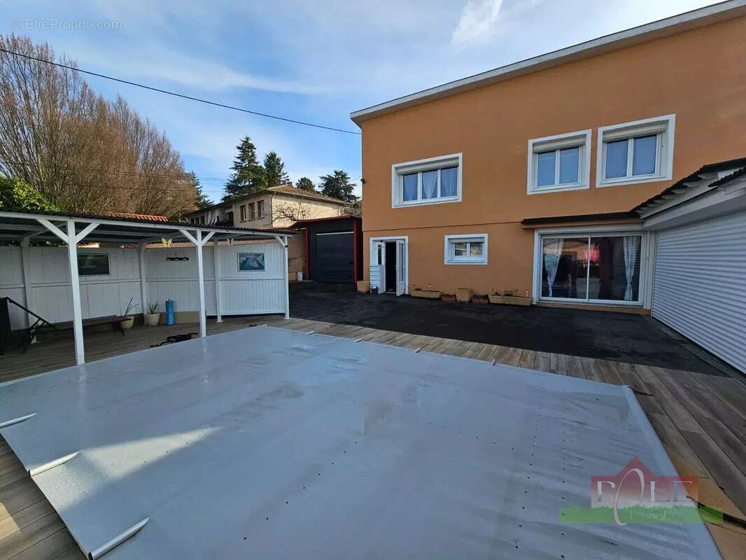 Maison à ROUSSILLON