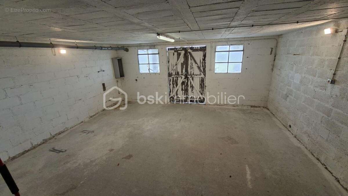 Propriété unique avec habitation de 200 m², vaste dépendance professionnelle - photo 21