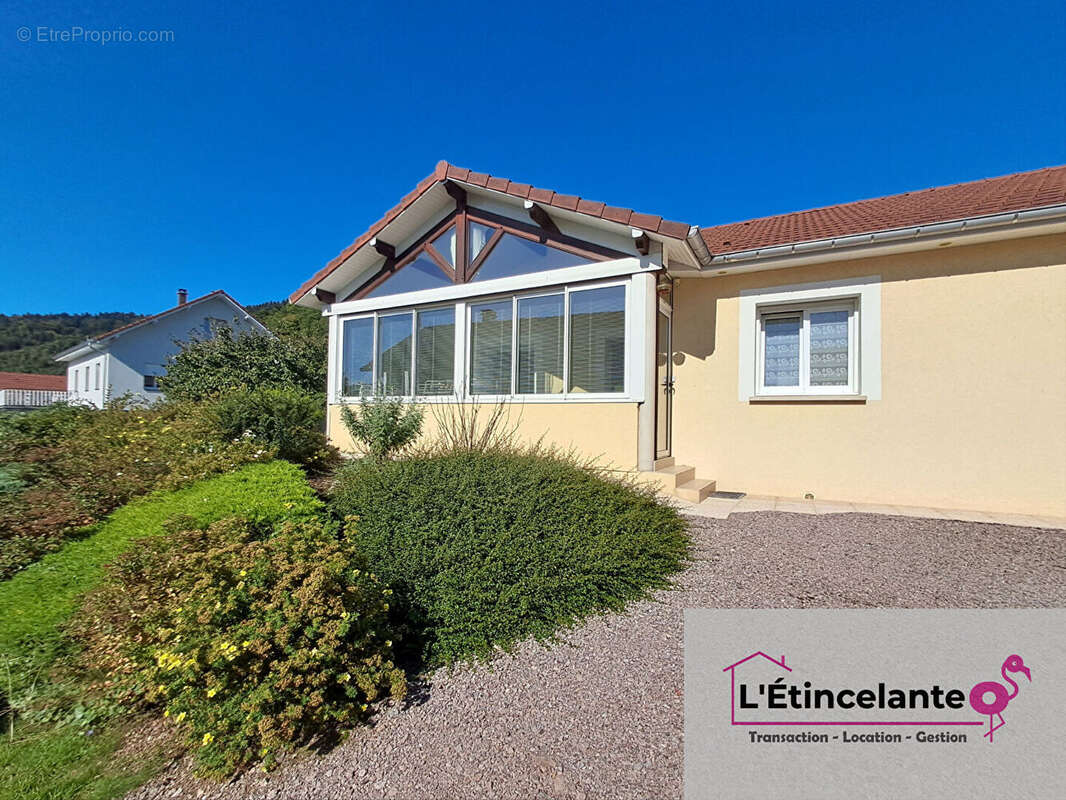 Maison à LE VAL-D&#039;AJOL