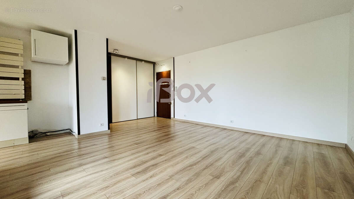 Appartement à HYERES