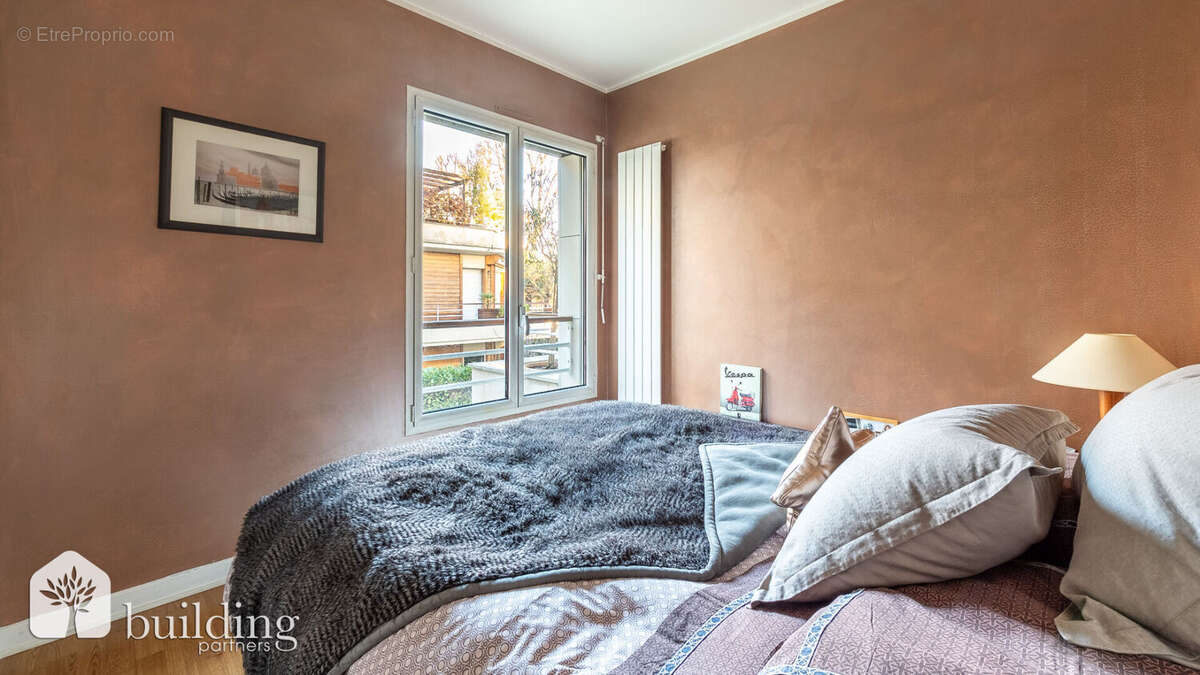 Appartement à NEUILLY-SUR-SEINE