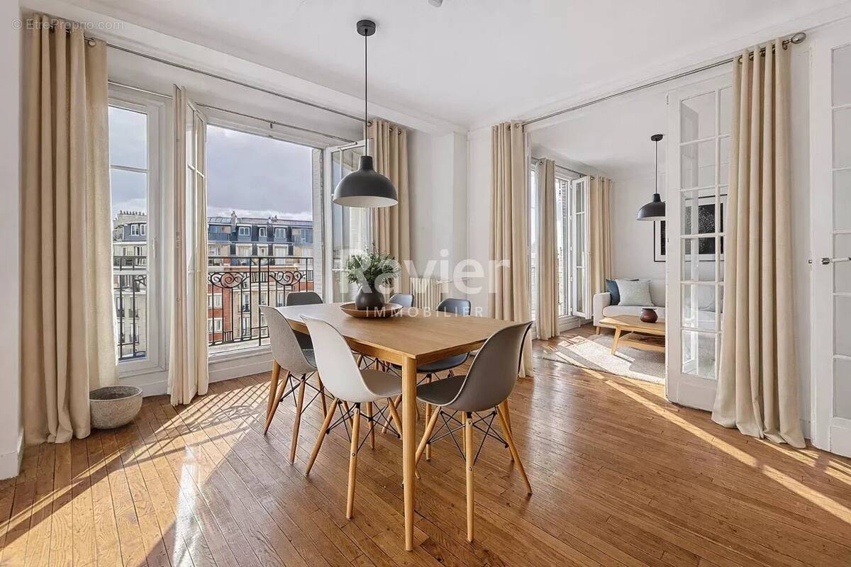 Appartement à PARIS-14E
