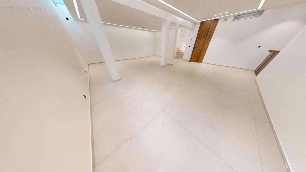 Maison à SAINT-MAUR-DES-FOSSES