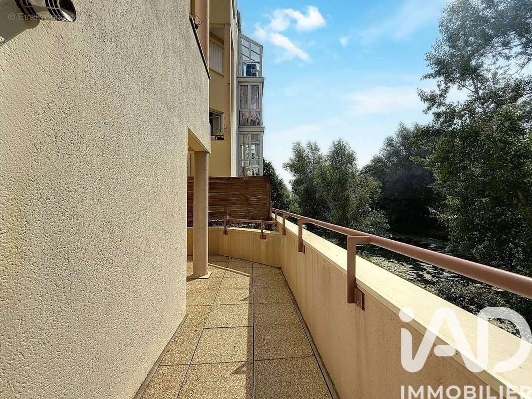 Photo 9 - Appartement à MOISSY-CRAMAYEL