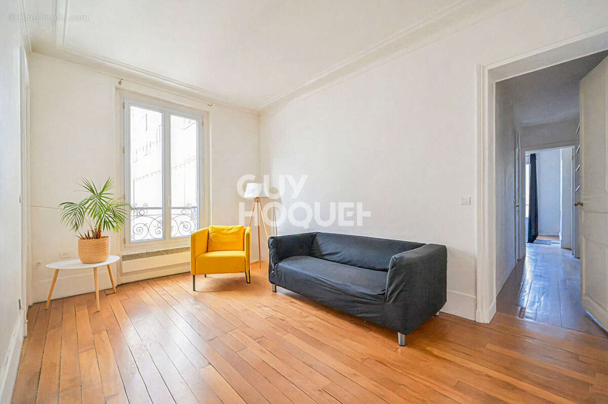 Appartement à PARIS-11E