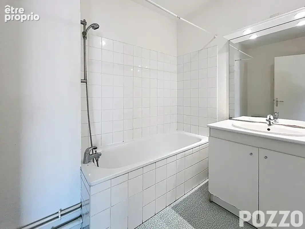 Appartement - T3 - 2 chambres - Résidence - RDC - Saint-Lo - terrasse - parking - photo 6