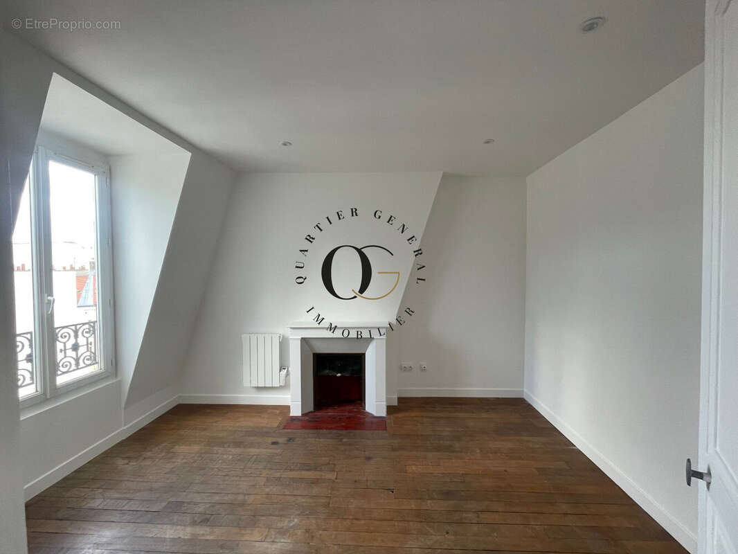 Appartement à PARIS-14E