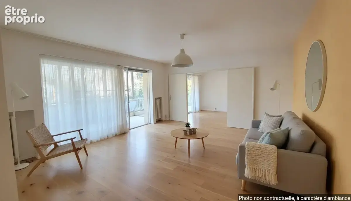 LE CANNET à vendre 4/5 pièces de 137 m2 avec 47 m2 de terrasse au calme, parking privatif et cave - photo 6