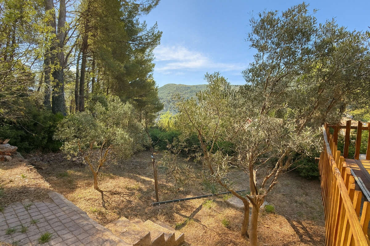 Maison à SOLLIES-PONT