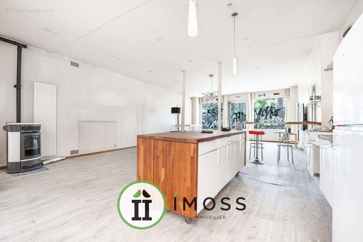 Appartement 128 m² à Paris-18e  - photo 2