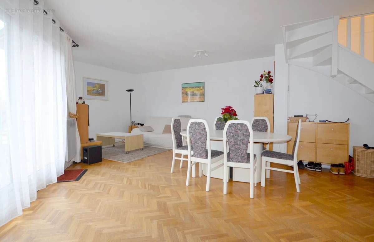 Appartement à CROISSY-SUR-SEINE