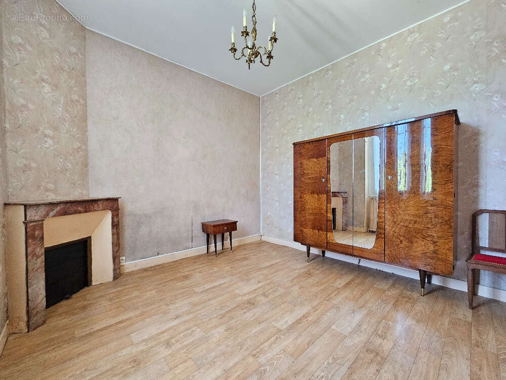 Maison à LA COURONNE